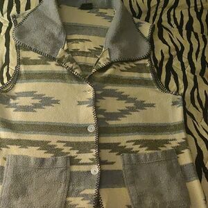 Boutique Europa Vintage Southwestern Flannel Patterned Flannel Sleeveless Vest